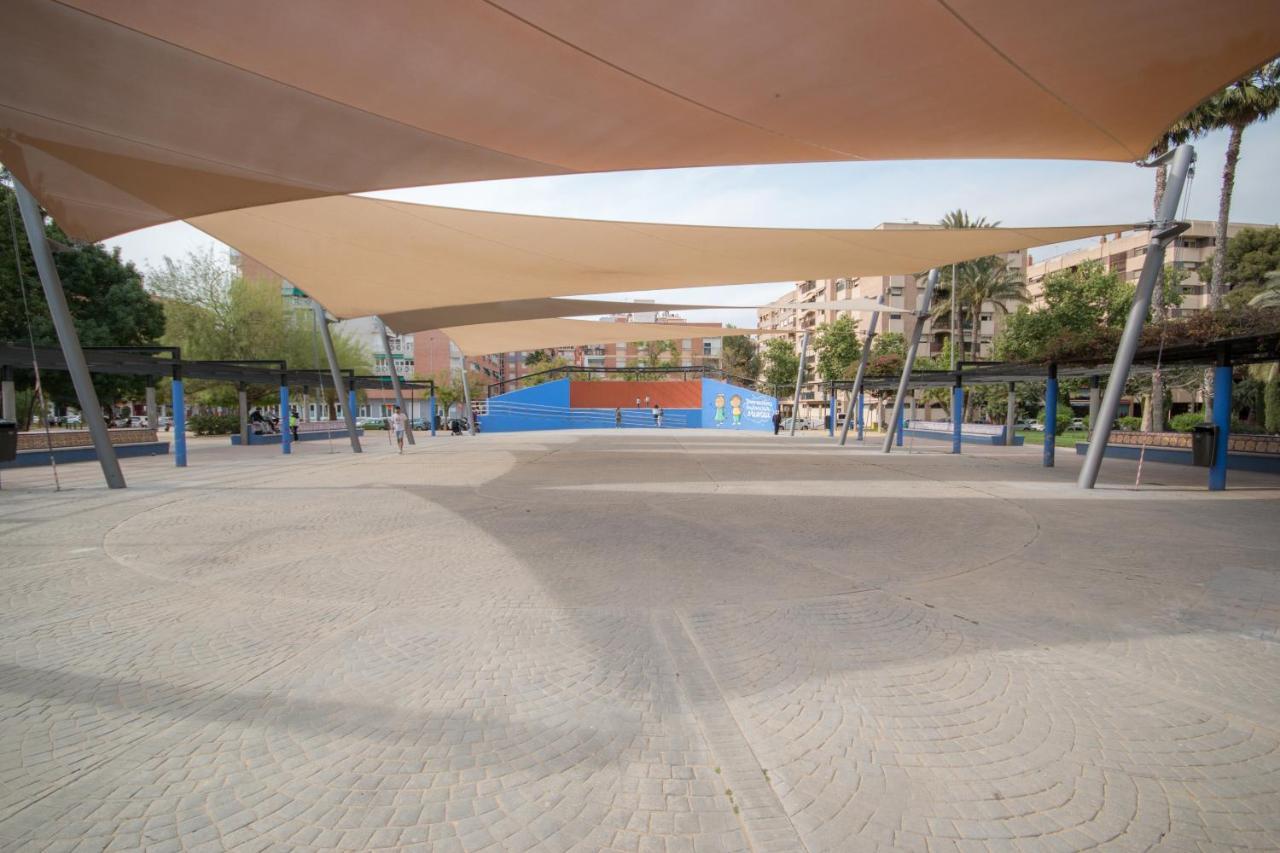 Piso de diseño junto al centro de Murcia con parking Exterior foto